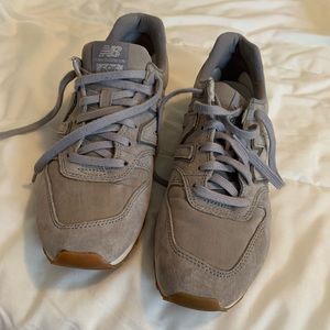 New Balance Grey Tennis Shoes